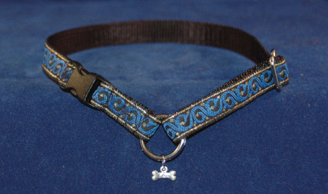 Breakaway Pendant Collar